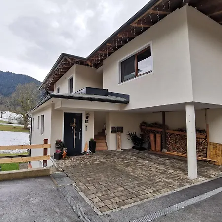 Florian Apartment